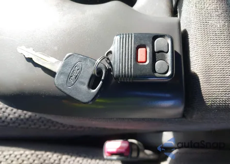 1999 Ford F-150 Lariat/Xl/Xlt из США, поврежденный, VIN 1FTRF08W5XKB94215